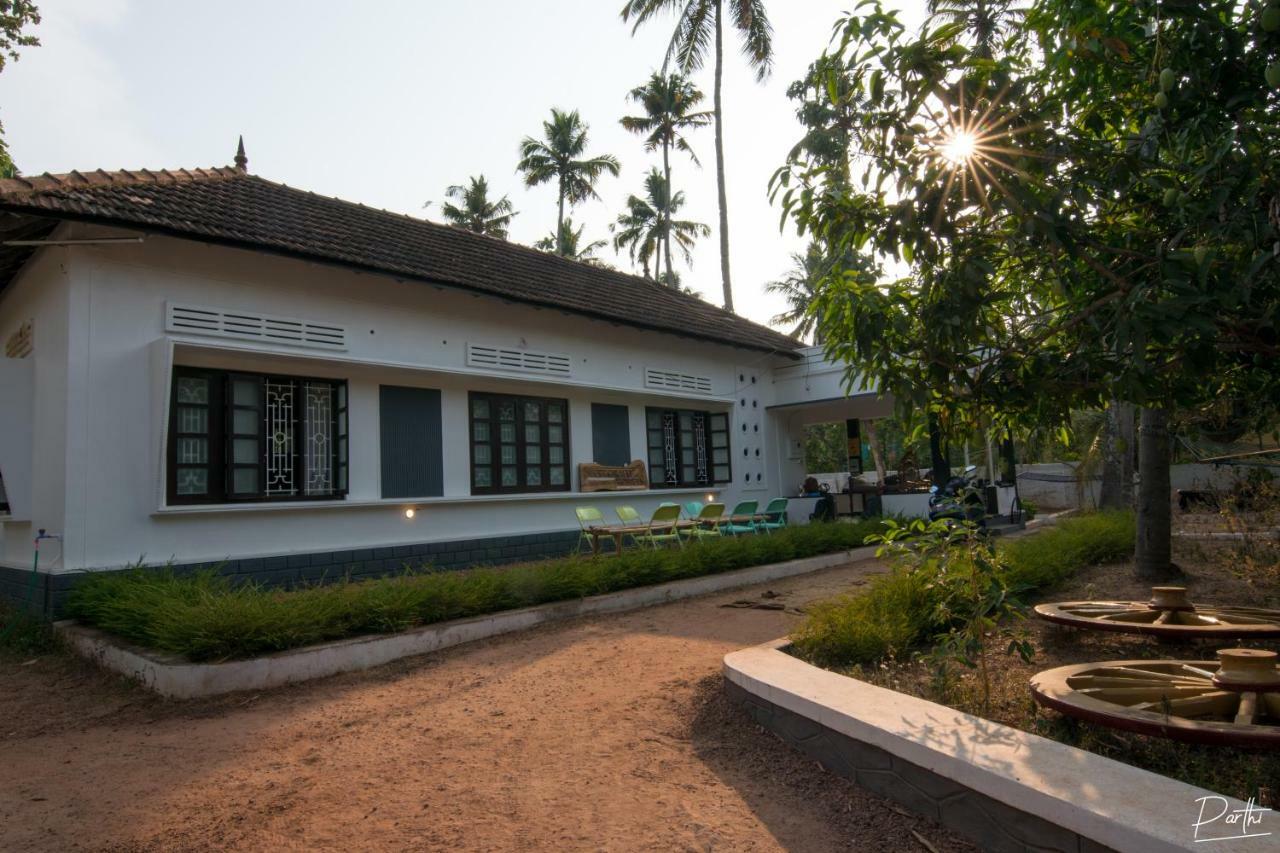 Piggy Hostel Varkala Exterior photo